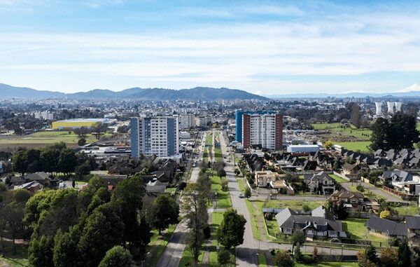 El sector inmobiliario chileno está viviendo una evolución inteligente, impulsada por una nueva generación de compradores e inversionistas que entienden que la sostenibilidad es un factor clave en la valorización de un proyecto.